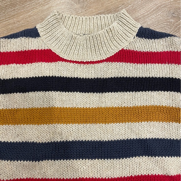 BDG “rabbit hair” sweater size small - Picture 4 of 4